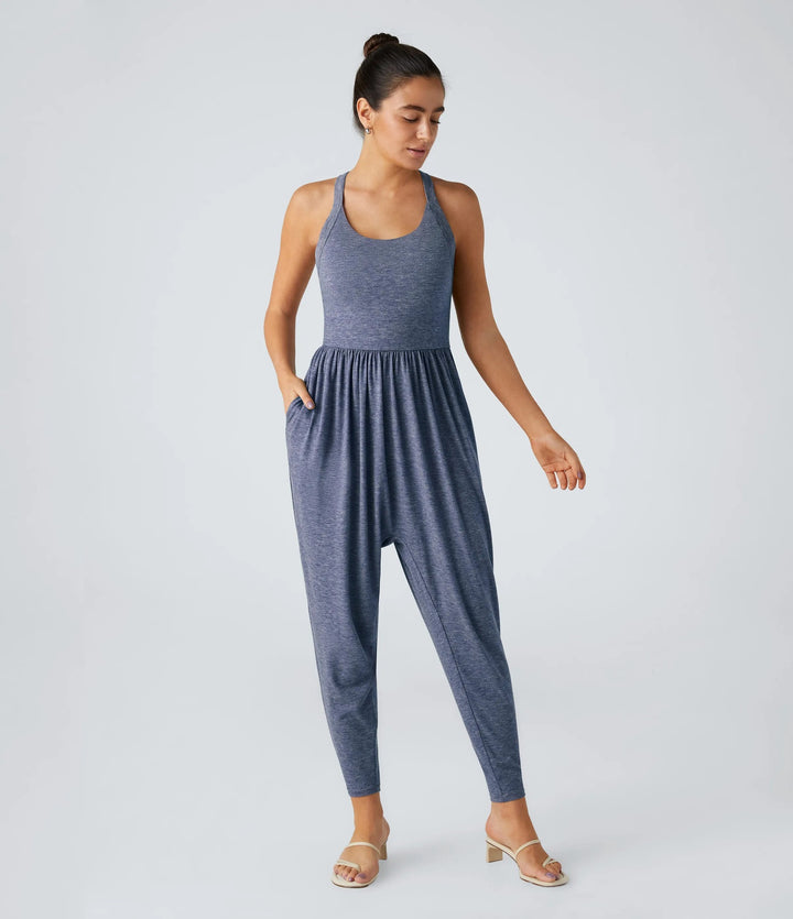 Damen nan lässiger Jersey-Overall mit Racerback, smockierter Taille und seitlichen Eingrifftaschen Echo Archiv