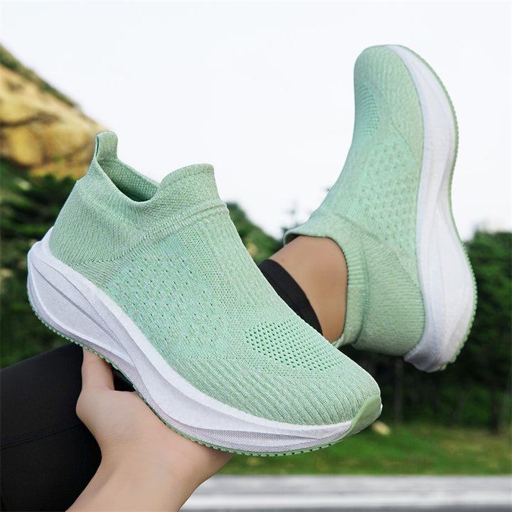 Damen Strick-Slip-On Sneaker mit nahtlosem Elastikschaft und dämpfender Plateau-Sohle Echoarchiv