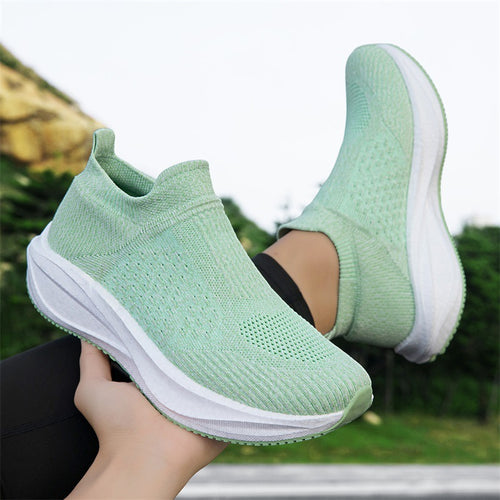Damen Strick-Slip-On Sneaker mit nahtlosem Elastikschaft und dämpfender Plateau-Sohle Echoarchiv