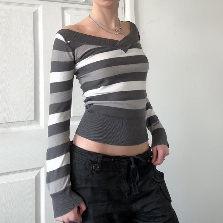 Damen Taillierter Feinstrick-Pullover mit breiten Blockstreifen und V-Ausschnitt Echo Archiv