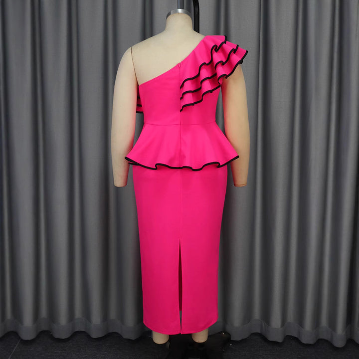 Damen Elegantes Abendkleid mit asymmetrischem Rüschendetail und dekorativem Gürtel Echo Archiv