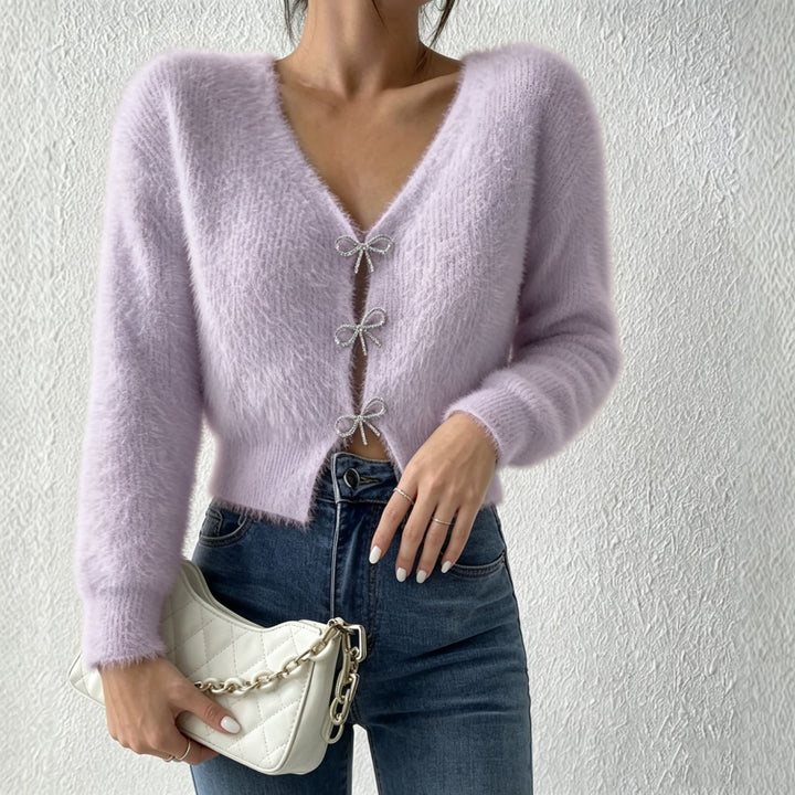 Damen Flauschiger Cropped-Cardigan mit V-Ausschnitt und Schleifen‑Verschlüssen – Veloura