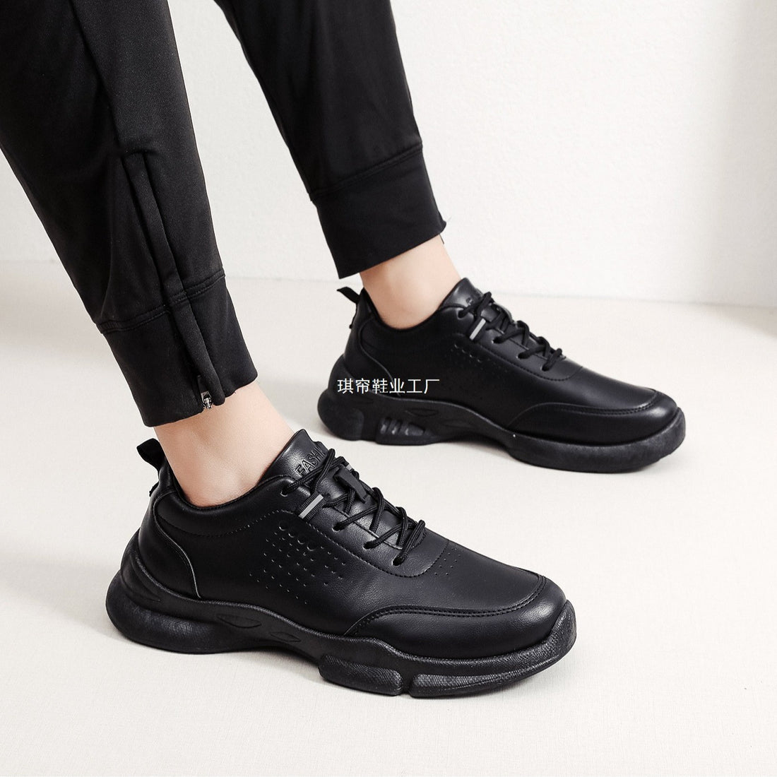 Herren Sportliche Leder Sneakers Echoarchiv