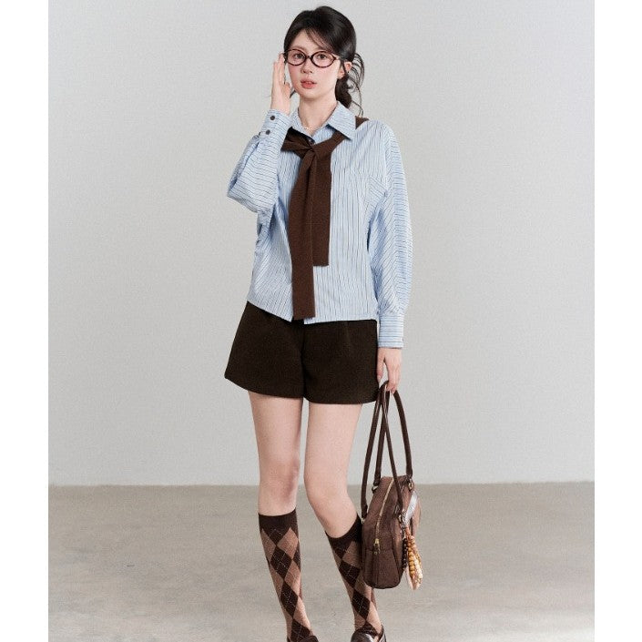 Damen Oversize-Hemdbluse mit feinen Nadelstreifen, weiten Ärmeln und lässigem Saum Echoarchiv