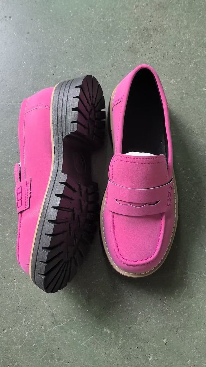 Damen lässiger Chunky-Loafer mit grober Profilsohle gepolstertem Komfortfußbett und dekorativem Steg Echo Archiv