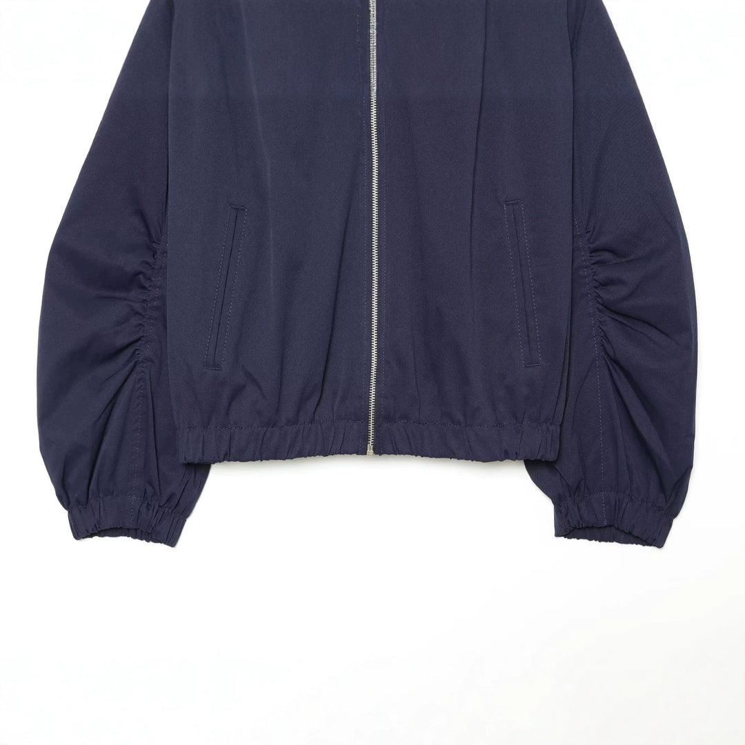 Damen Cropped Bomberjacke mit gerafften Ärmeln und hohem Funnelkragen Echoarchiv
