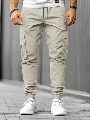 Herren Cargo-Jogginghose mit multifunktionalen Klapp- & Reißverschlusstaschen, elastischem Bund und tapered Bein Echo Archiv
