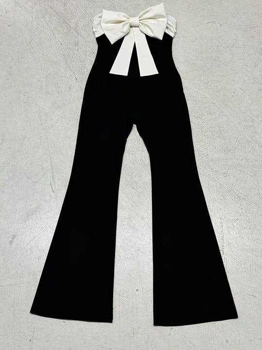 Damen eleganter Jumpsuit mit Schleifen-Akzenten und weiten Beinen Echo Archiv