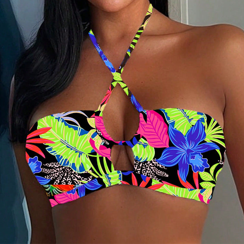 Damen Bandeau-Bikini mit modischem Cut-Out und buntem Blatt-Design Echo Archiv