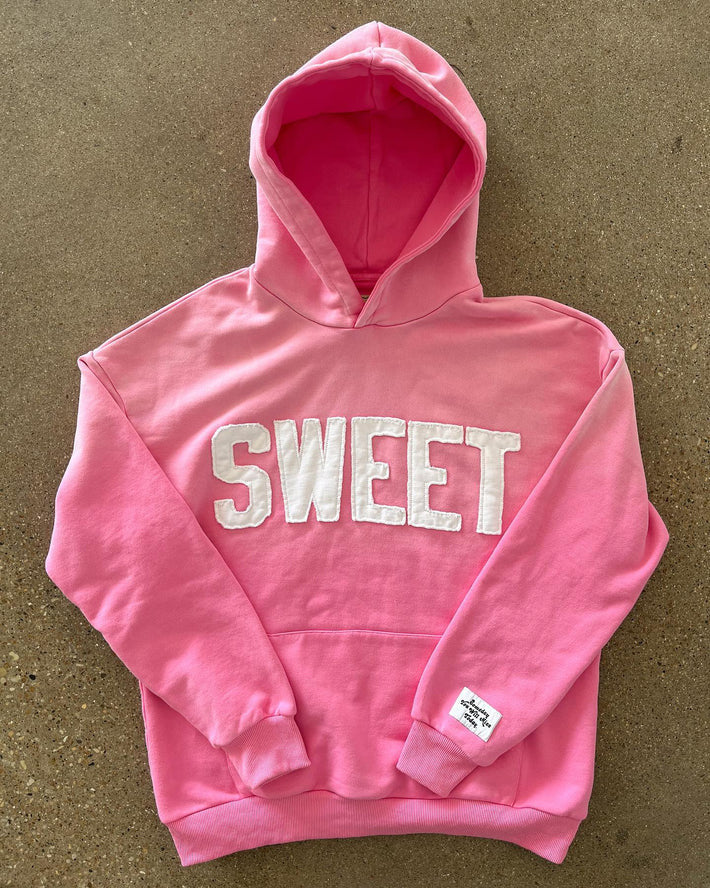 Unisex nan weit geschnittener Kapuzenpullover mit aufgesetzten Buchstabenapplikationen und Kängurutasche Echo Archiv