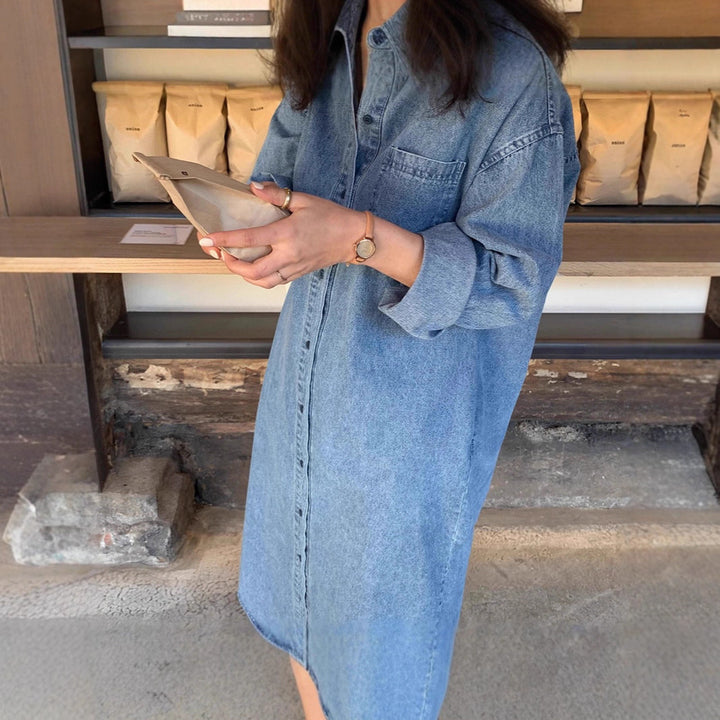 Damen Langes Oversize-Denim-Hemdblusenkleid im washed-Look mit Brusttasche und umgeschlagenen Ärmeln – Valéora