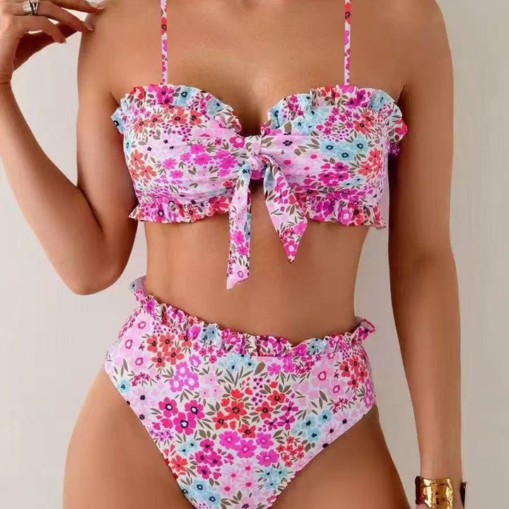 Damen Bikini-Set mit fröhlichem Blumenmuster und gerafftem Bustier Echo Archiv