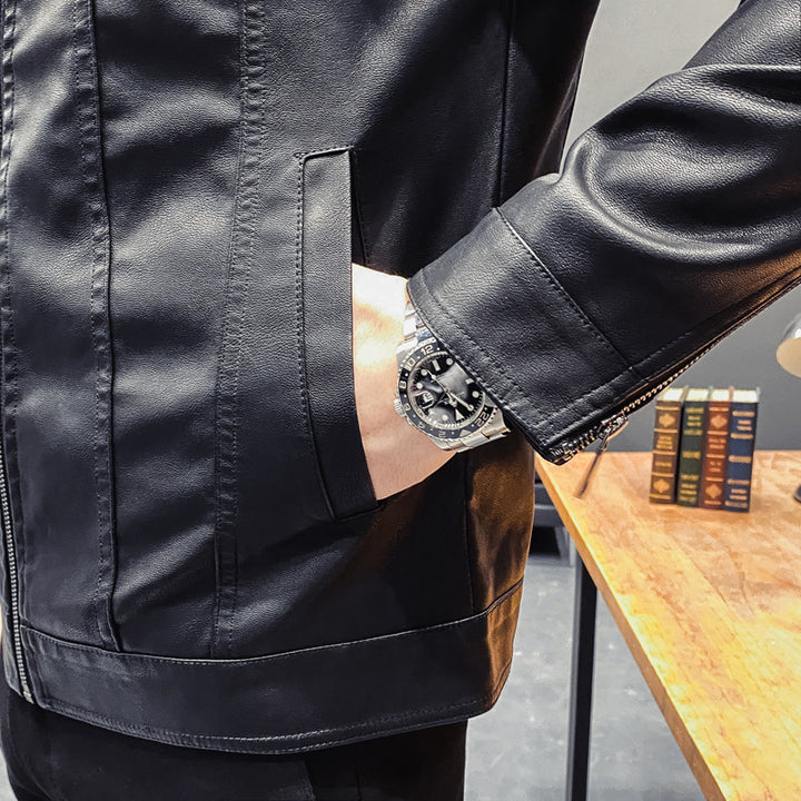 Herren Slim-Fit Kunstleder-Truckerjacke mit Hemdkragen und Brustpattentaschen Echo Archiv