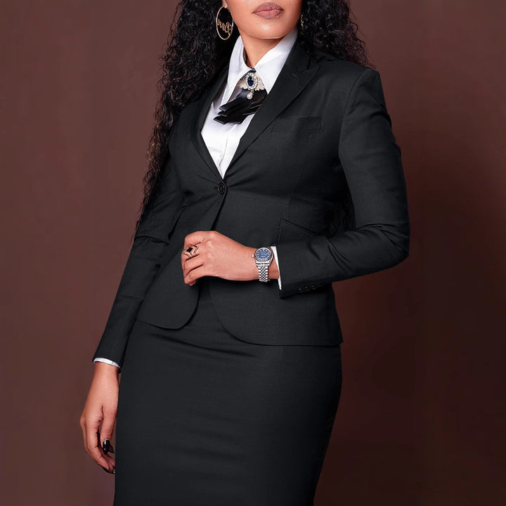 Damen nan tailliertes Business-Kostüm mit kurzem Blazer und figurbetontem Bleistiftrock Echo Archiv