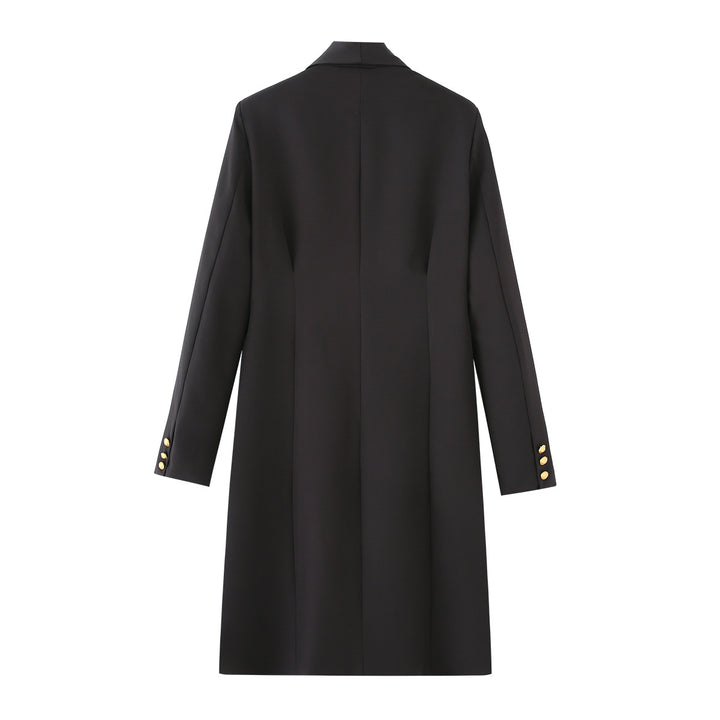 Damen nan taillierter Longblazer mit Schalkragen markanten Schmuckknöpfen und Pattentaschen Echo Archiv