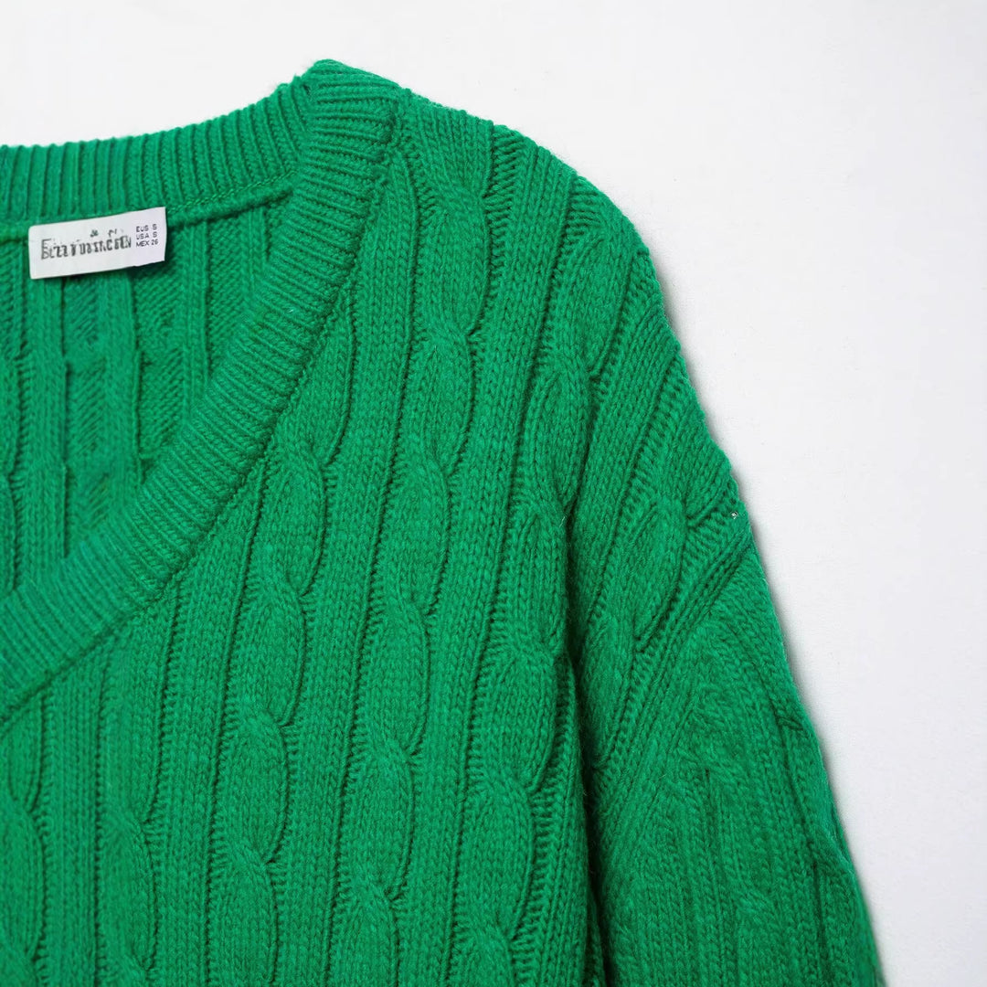 Damen Grobgestrickter Zopfstrick-Pullover mit V-Ausschnitt und kurzem Boxy-Schnitt Echoarchiv