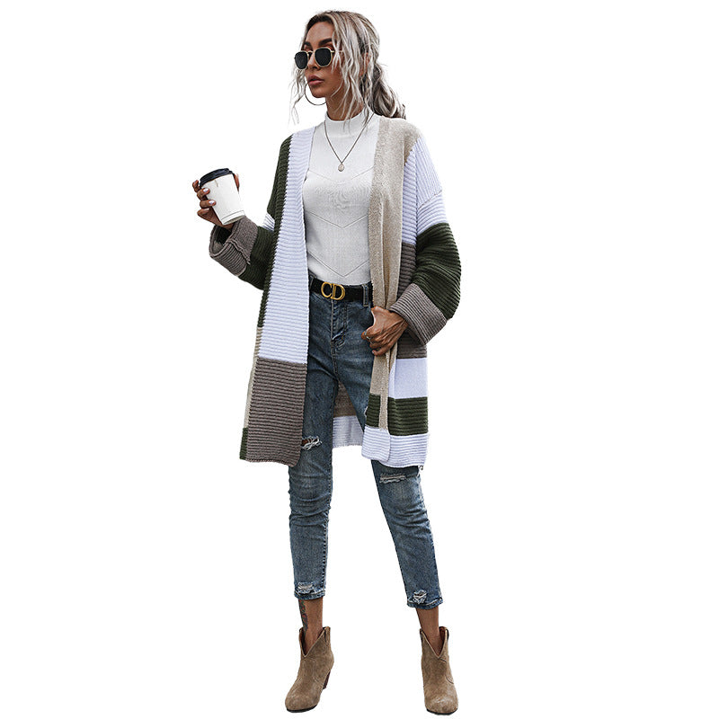 Damen Oversize Strickcardigan mit Colorblock‑Patchwork und offener Front Echoarchiv