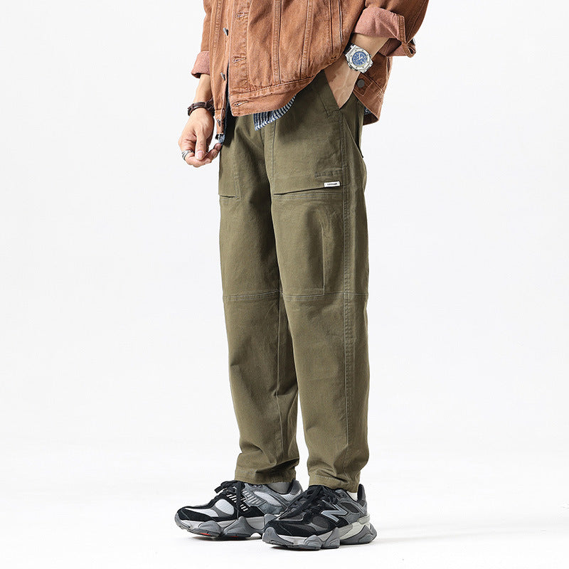 Herren Baggy-Utility-Cargohose im Tapered-Schnitt mit elastischem Tunnelzugbund, aufgesetzten Fronttaschen und Knieabnähern Echo Archiv