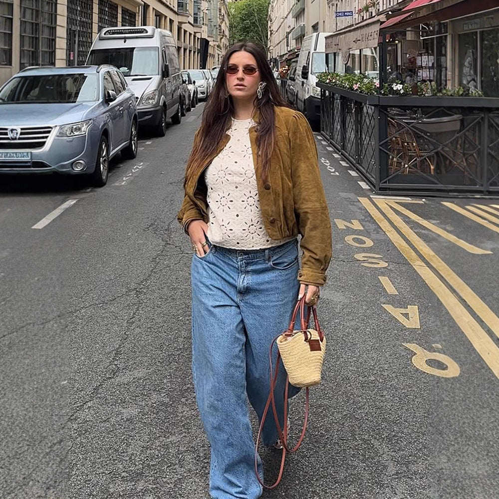 Damen Kurze Velourslederjacke mit Faltenlegung, Puffärmeln & Knopfleiste Echoarchiv