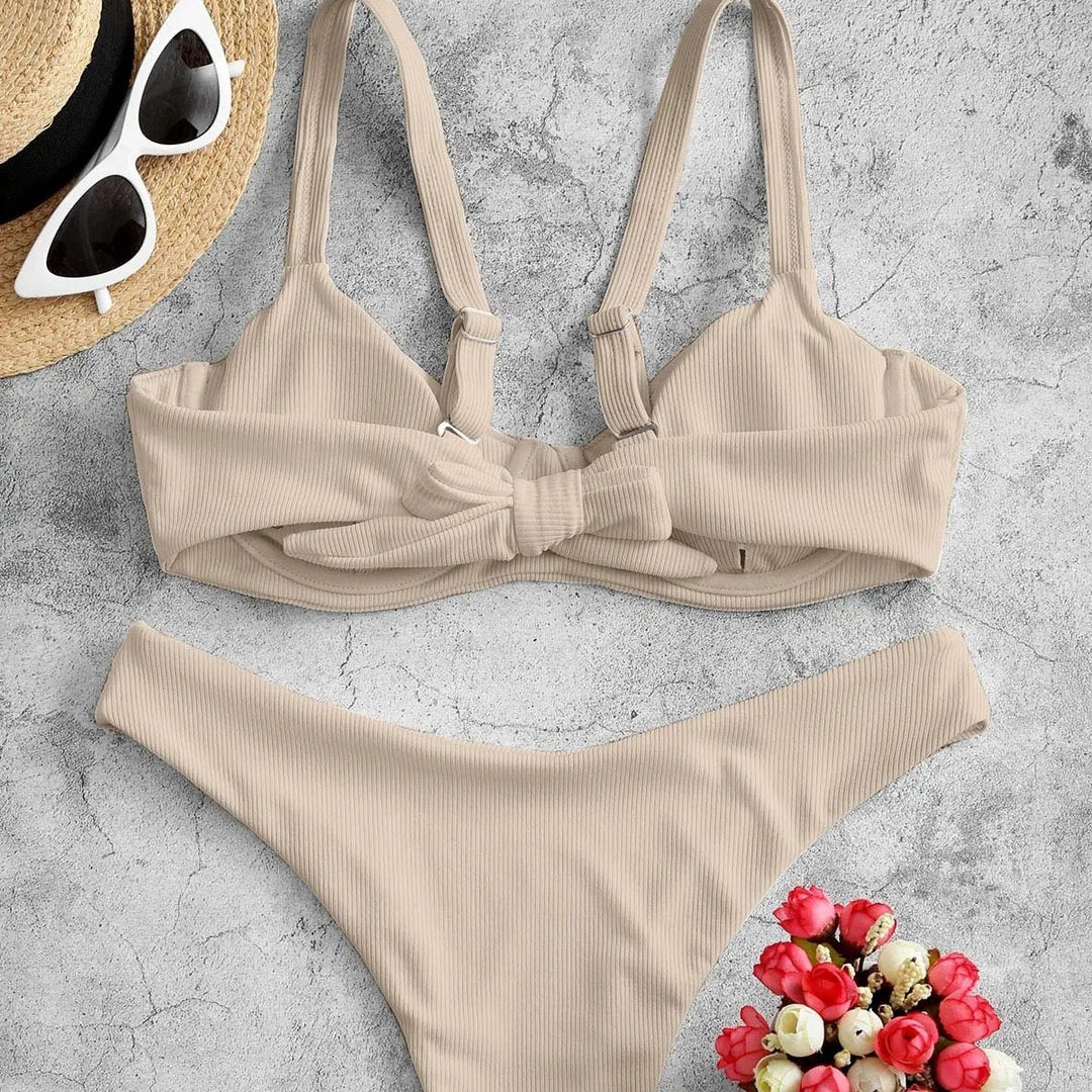 Damen Bikini-Set mit hoch tailliertem Slip und strukturiertem Oberteil Echo Archiv