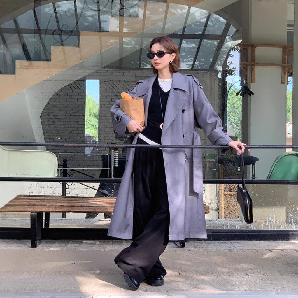 Damen Langer Trenchcoat im Oversize‑Look mit Bindegürtel und Schulterpatten Echoarchiv