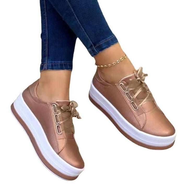 Damen Metallic-Plateau-Sneaker mit mehrschichtiger Komfortsohle und Satin-Schnürung Echo Archiv