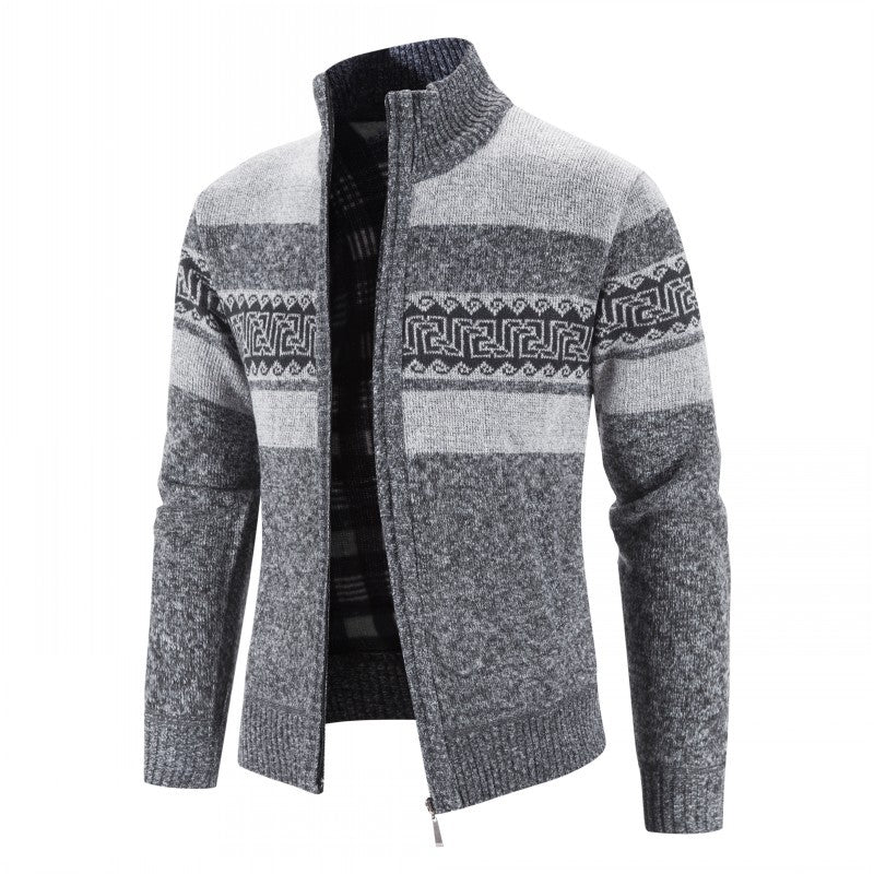 Herren Strickjacke mit hohem Kragen und attraktiven Mustern Echoarchiv