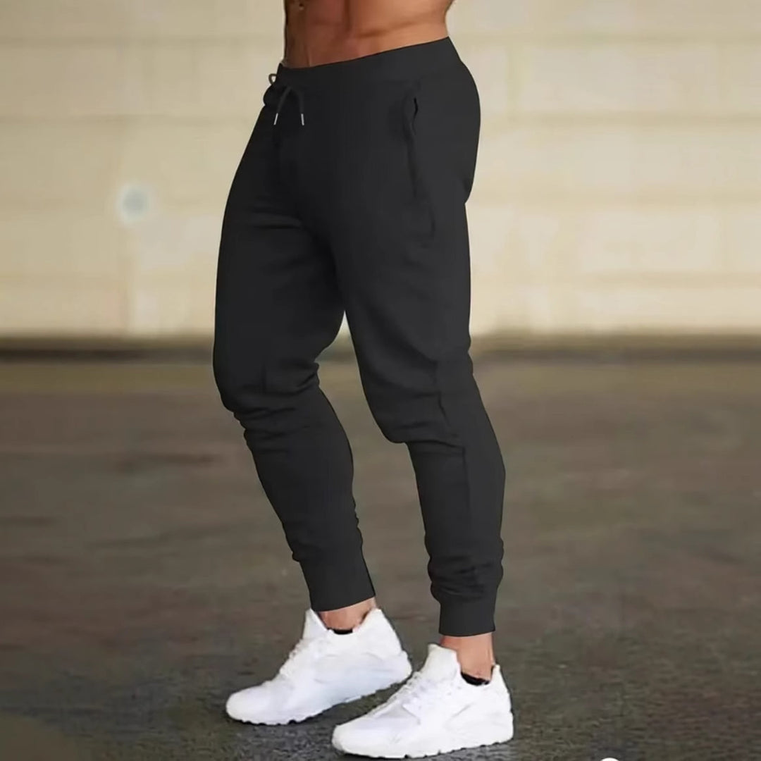 Herren sportliche Slim-Fit Jogginghose Echoarchiv