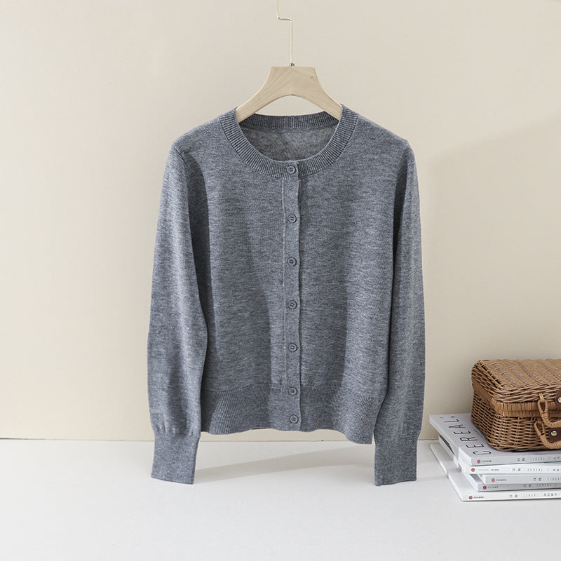 Damen Feiner Rundhals-Feinstrick-Cardigan mit schmaler Silhouette & verlängerten Bündchen Echo Archiv