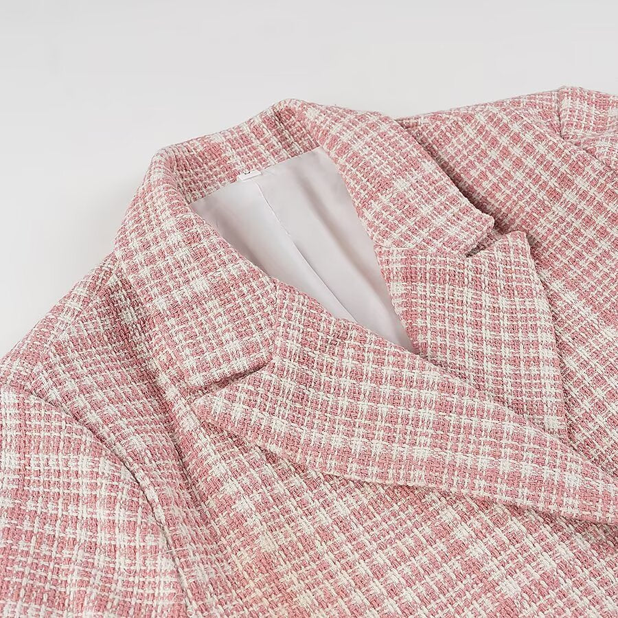 Damen Kurzblazer im Bouclé‑Tweed mit Reverskragen und Zierknöpfen Echo Archiv