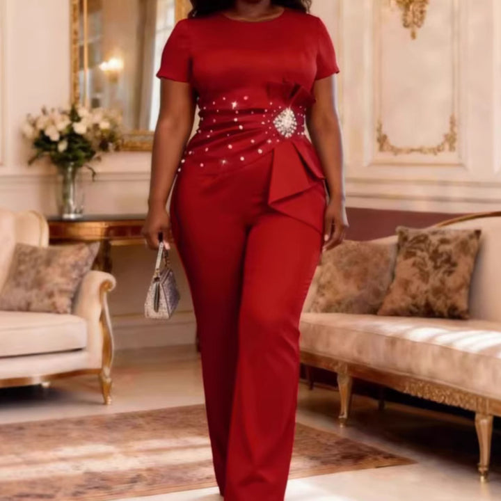 Damen elegante Jumpsuit mit figurbetonter Silhouette und Rüschendetails Echo Archiv