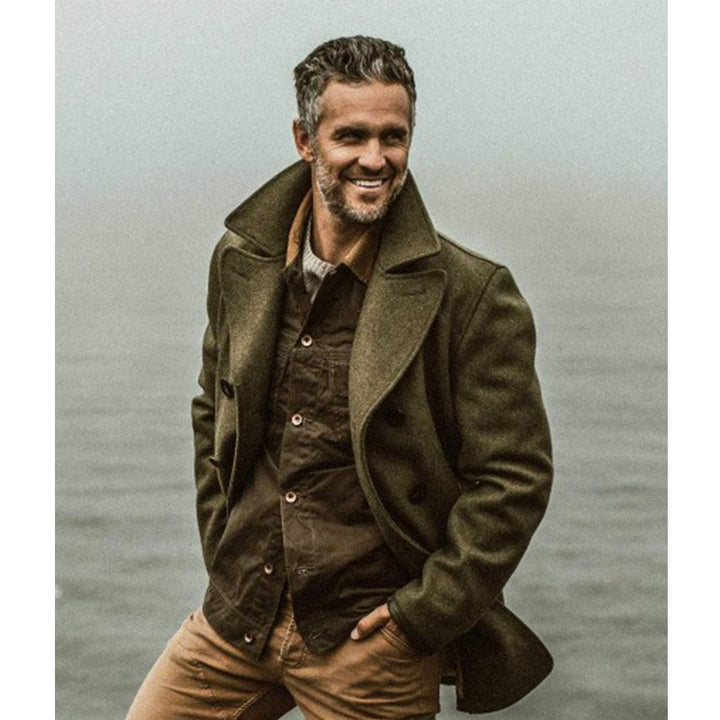 Herren eleganter Wollmantel mit doppelter Knopfleiste und weichem Innenfutter Echoarchiv