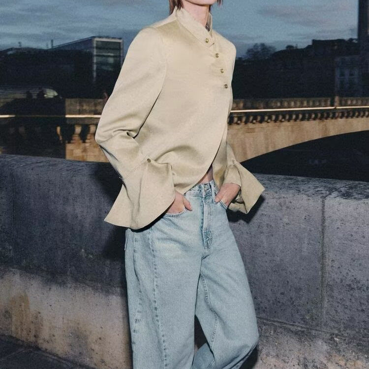 Damen Asymmetrische Satin-Bluse-Jacke mit Mandarinkragen und Glockenärmeln Echoarchiv