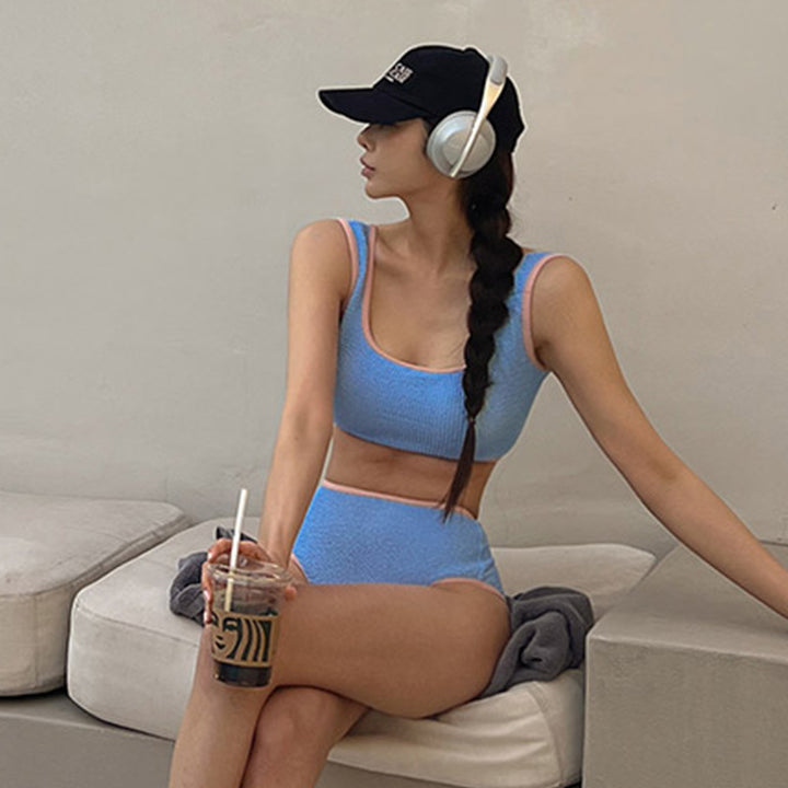 Damen Bikini-Set mit modernem Rippendesign und hohem Taillenbund Echo Archiv