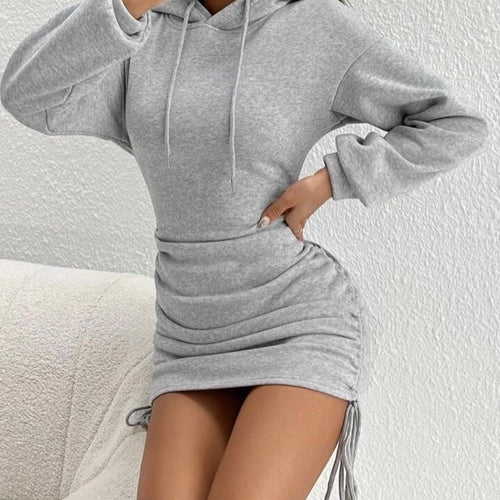 Damen Kapuzenkleid im Sweatshirt‑Stil mit gerafftem Minirock und Kordelzügen Echoarchiv