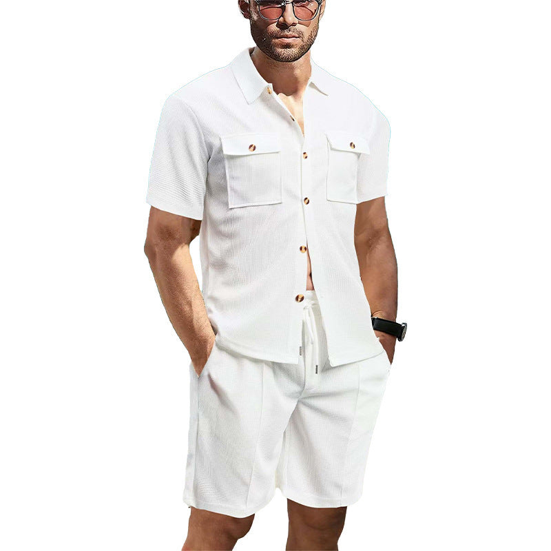 Herren modisches Kurzarmhemd mit passenden Shorts Echoarchiv