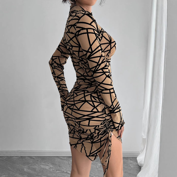 Damen nan figurbetontes transparentes Langarm Minikleid mit Rollkragen und seitlicher Raffung Echo Archiv