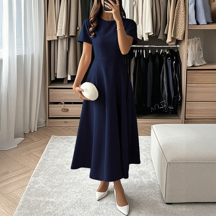 Damen Midikleid mit elegantem Schnitt und weiten Ärmeln Echo Archiv