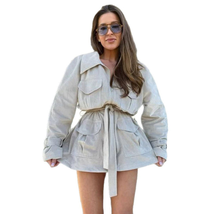 Damen Kurzjacke im Utility‑Shacket‑Stil mit Taillenzug Echoarchiv