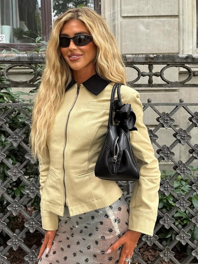 Damen Kurzjacke mit kontrastkragen und taillierter Silhouette Echoarchiv