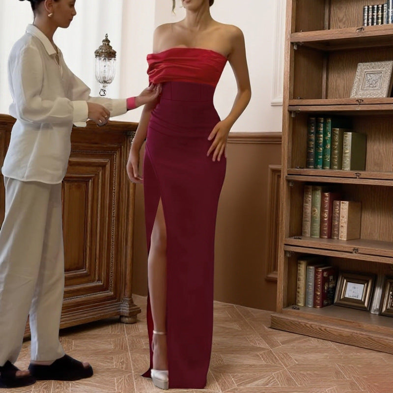 Damen schulterfreies Abendkleid mit elegantem Drapierungseffekt und hohem Schlitz Echo Archiv
