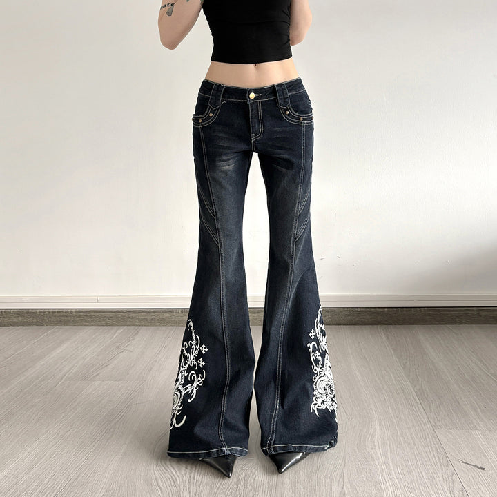 Damen Jeans mit ausgestelltem Bein und eleganter Stickerei Echo Archiv