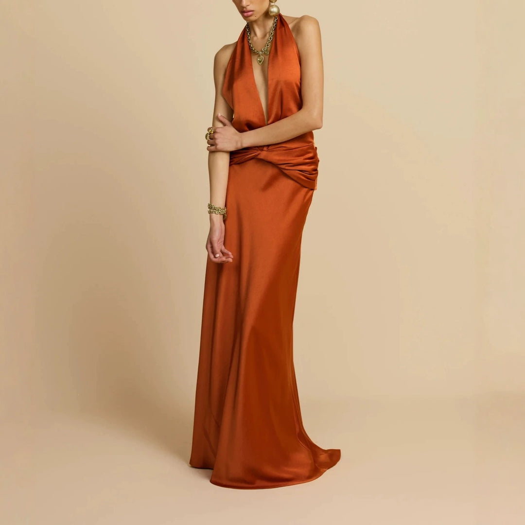 Damen Elegantes Maxikleid mit tiefem V-Ausschnitt und raffinierten Drapierungen Echo Archiv