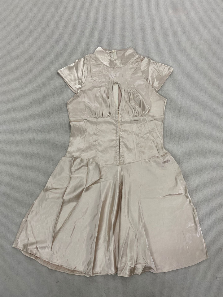 Damen elegante Abendkleid mit schickem Cut-Out Echo Archiv