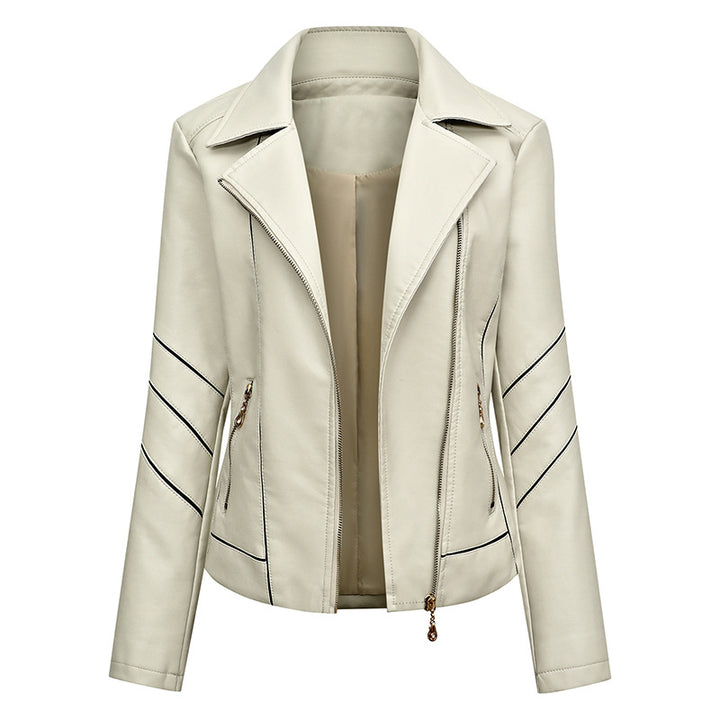 Damen Bikerjacke aus Kunstleder mit asymmetrischen Ziernähten und tailliertem Schnitt Echoarchiv