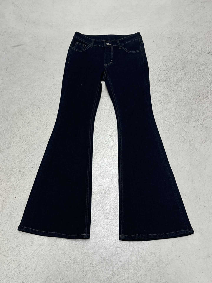 Damen Flared-Jeans mit stark ausgestelltem Schlag und figurbetonter Hüftpassform Echo Archiv