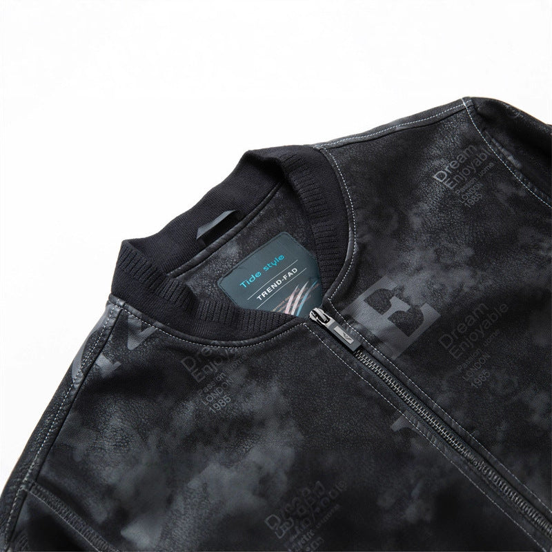 Herren Lederimitat-Blouson mit Allover-Print, Reißverschluss und Rippbündchen Echo Archiv
