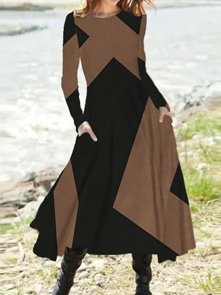 Damen nan geometrisches Maxikleid mit langen Ärmeln, A-Linien-Schnitt und seitlichen Eingrifftaschen Echo Archiv