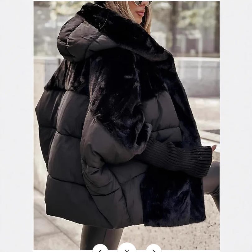 Damen nan oversized gesteppte Winterjacke mit Kunstfellpanelen, Kapuze und integrierten Rippenärmel-Details Echo Archiv
