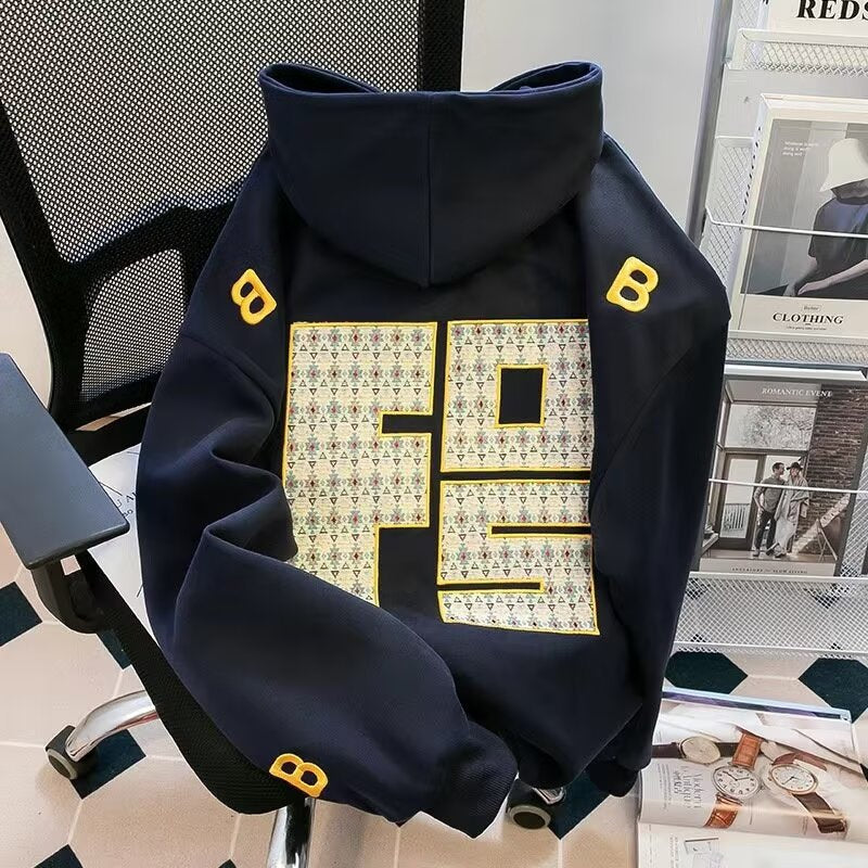 Unisex Urbaner Kapuzenpullover mit großem Druck Echoarchiv